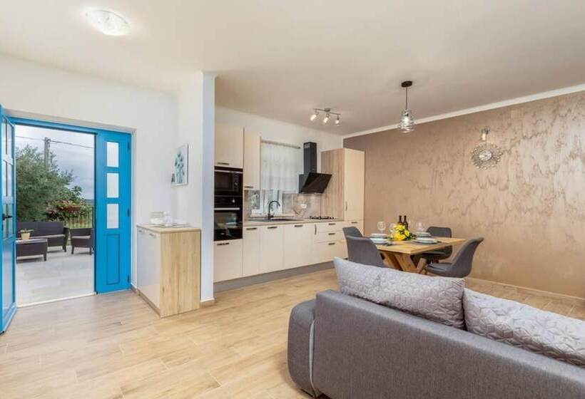 إقامة Beautiful Villa Dussich In Oprtalj, Novaki