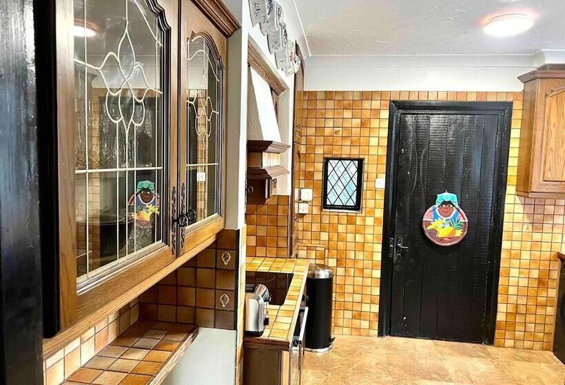 Резиденция Character Home By River Thames