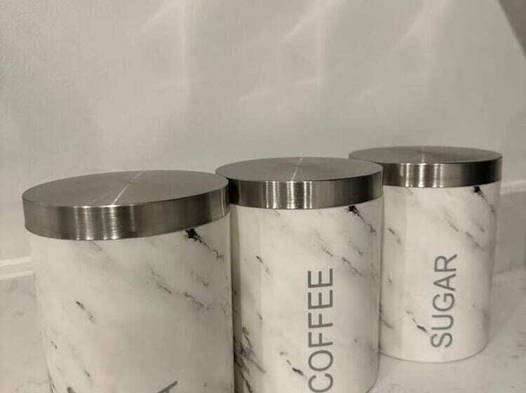 レジデンス Immaculate 4 Bed House Near City Airport