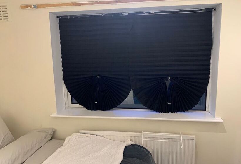 レジデンス Lovely Contractor/family House London