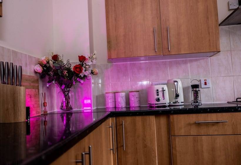 דירת נופש 3kingbr&sofabed Garden Aircon Bbq Parking