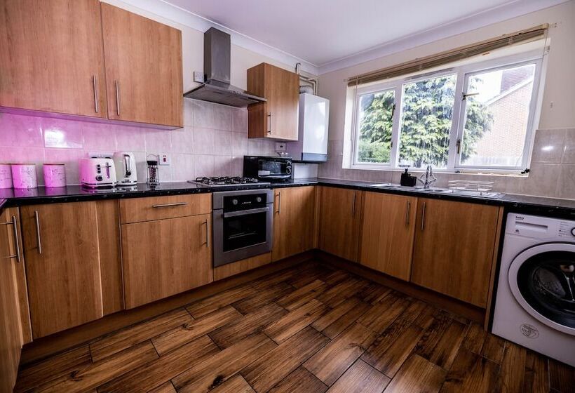 דירת נופש 3kingbr&sofabed Garden Aircon Bbq Parking