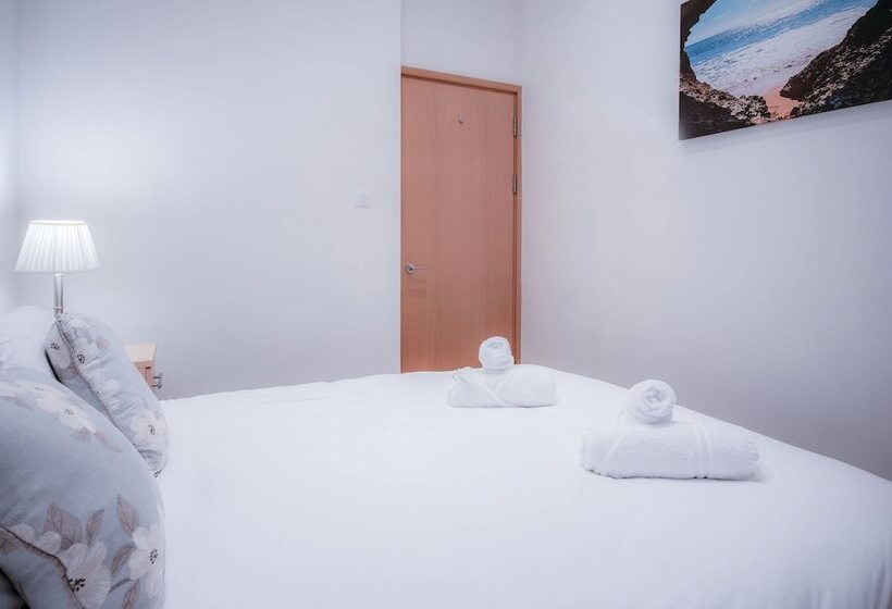 Rhossili Holiday Cottage   Parkmill