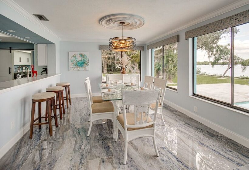 Riverfront Fort Myers Estate W/ Boat Dock & Lift!