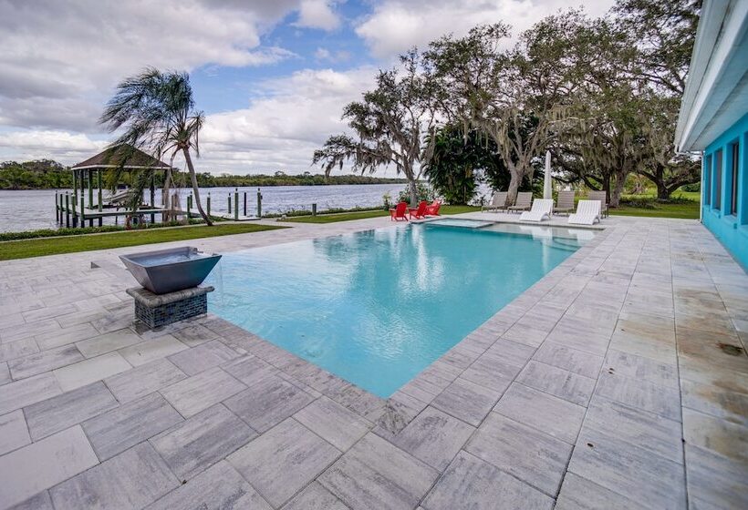 Riverfront Fort Myers Estate W/ Boat Dock & Lift!