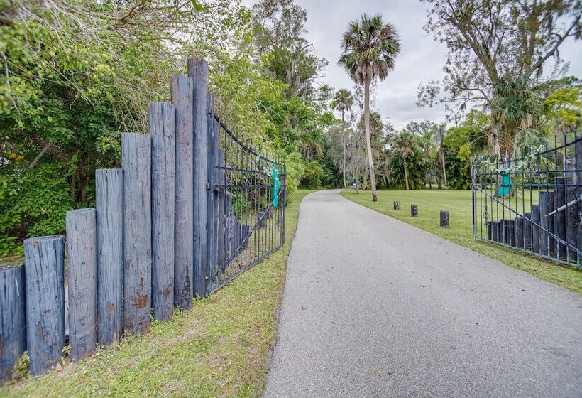 Riverfront Fort Myers Estate W/ Boat Dock & Lift!