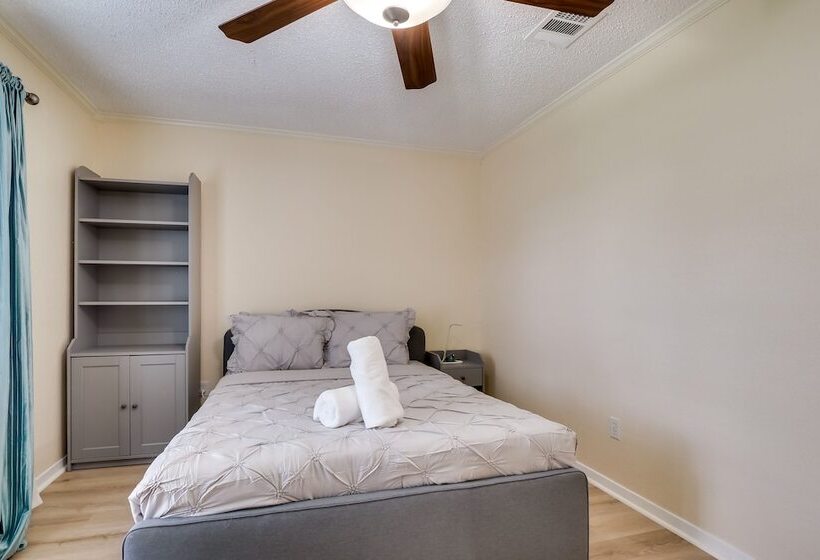 Round Rock Home With Large Yard: 20 Mi To Austin!