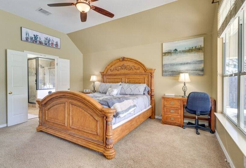 Round Rock Vacation Rental: Private Pool & Hot Tub