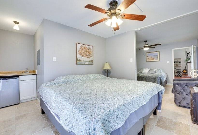 San Antonio Home: Private Pool & Covered Patio