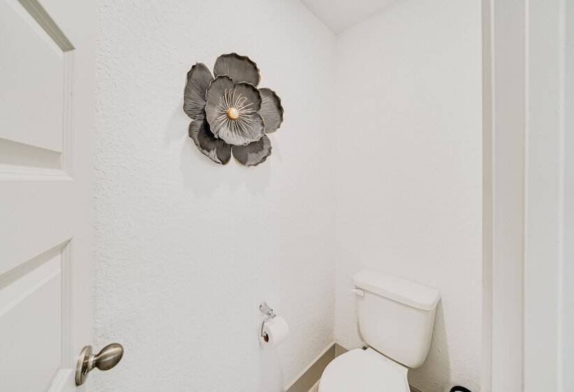 San Antonio Home W/ Fenced Yard: 5 Mi To Seaworld!