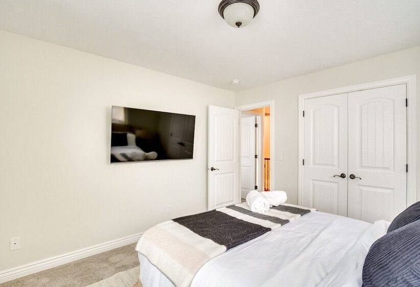 Saratoga Springs Family Home ~ 2 Mi To Utah Lake!