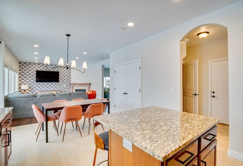 Saratoga Springs Family Home ~ 2 Mi To Utah Lake!