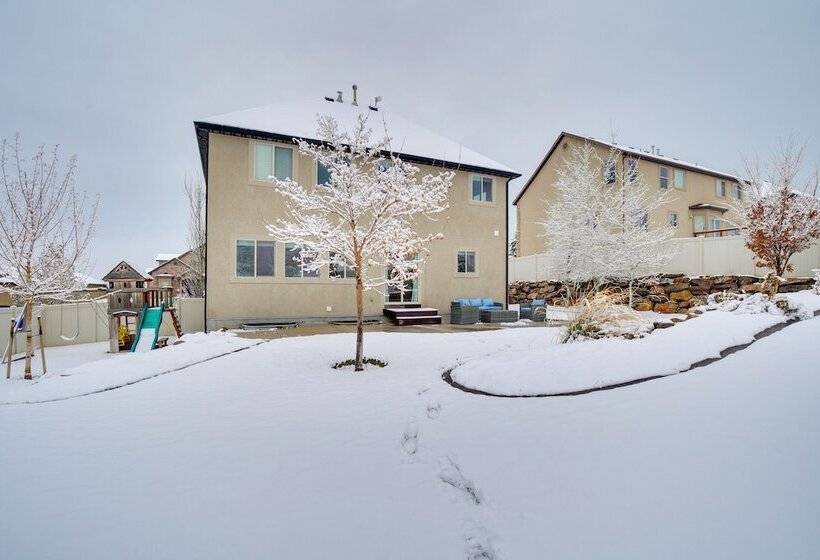 Saratoga Springs Family Home ~ 2 Mi To Utah Lake!