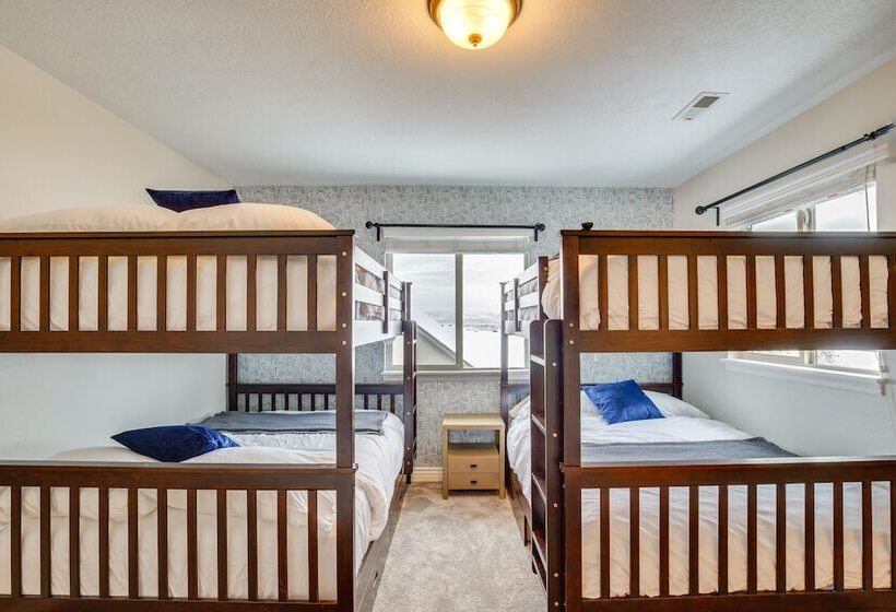 Saratoga Springs Family Home ~ 2 Mi To Utah Lake!