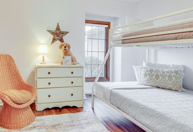 Scenic Fairview Vacation Home ~ 15 Mi To Asheville