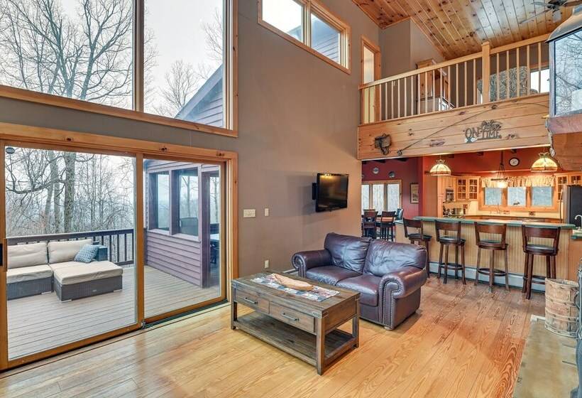 Secluded Adirondack Cabin ~ 5 Mi To Sacandaga Lake