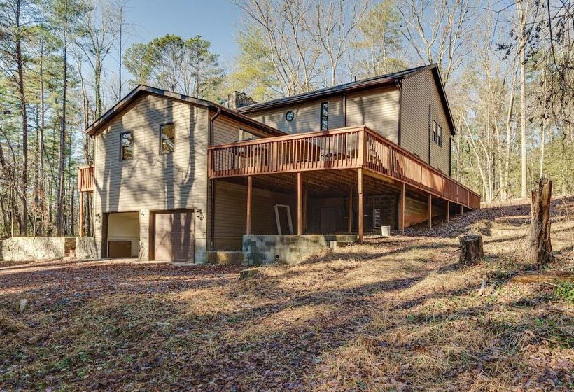 Secluded Blue Ridge Retreat On 4 Acres!