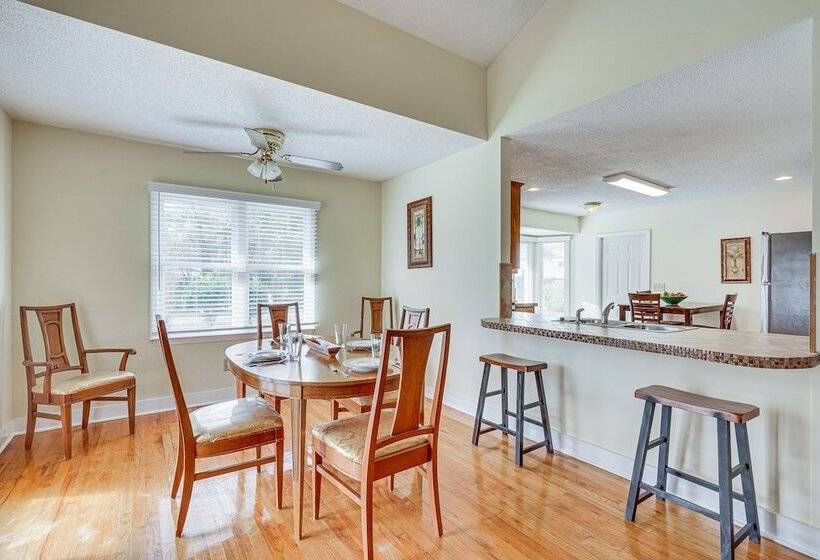 Secluded Mount Pleasant Home   6 Mi To Beaches!