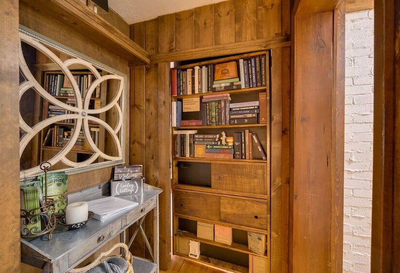 Secluded Wisconsin Cottage W/ Nearby Lake Access