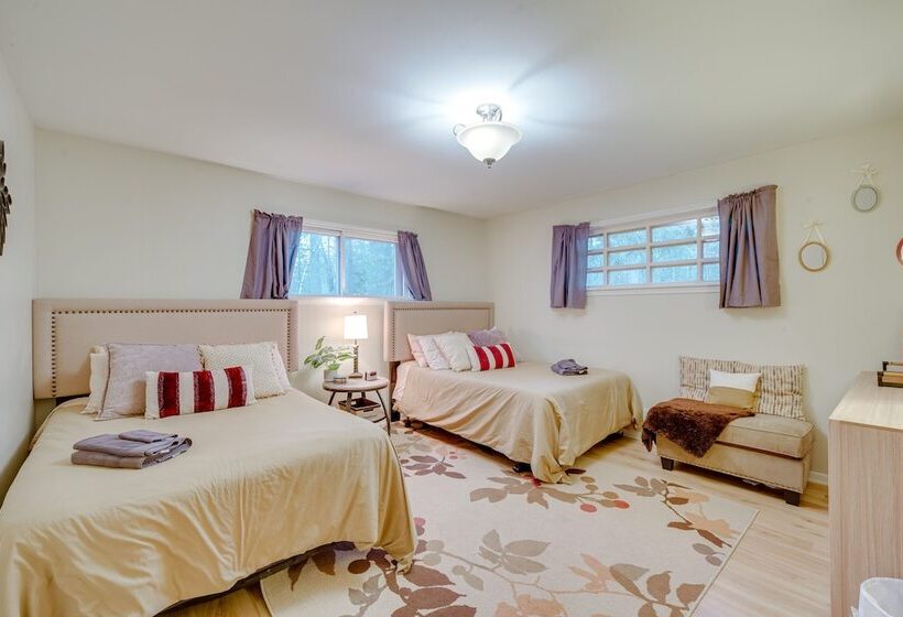 Secluded Wisconsin Cottage W/ Nearby Lake Access