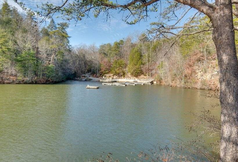 Serene Lake Lure Cabin W/ Resort Amenities!