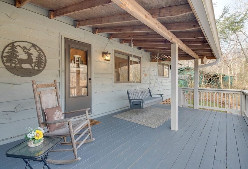 Serene Lake Lure Cabin W/ Resort Amenities!