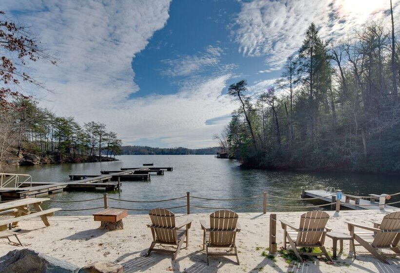 Serene Lake Lure Cabin W/ Resort Amenities!