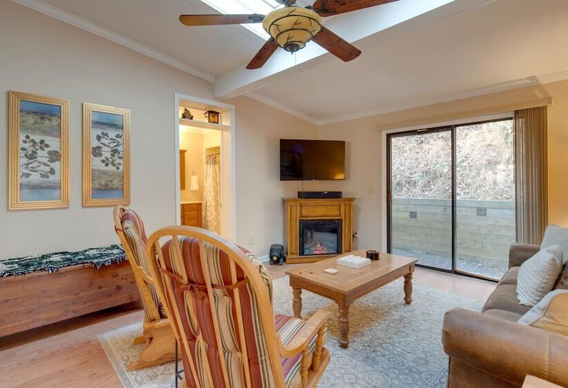 Serene Lake Lure Cabin W/ Resort Amenities!