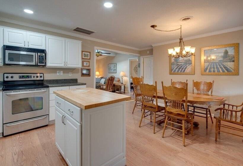 Serene Lake Lure Cabin W/ Resort Amenities!