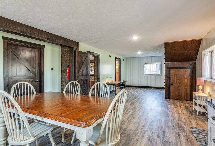 Serene Tell City Retreat Near Hiking & Skiing!