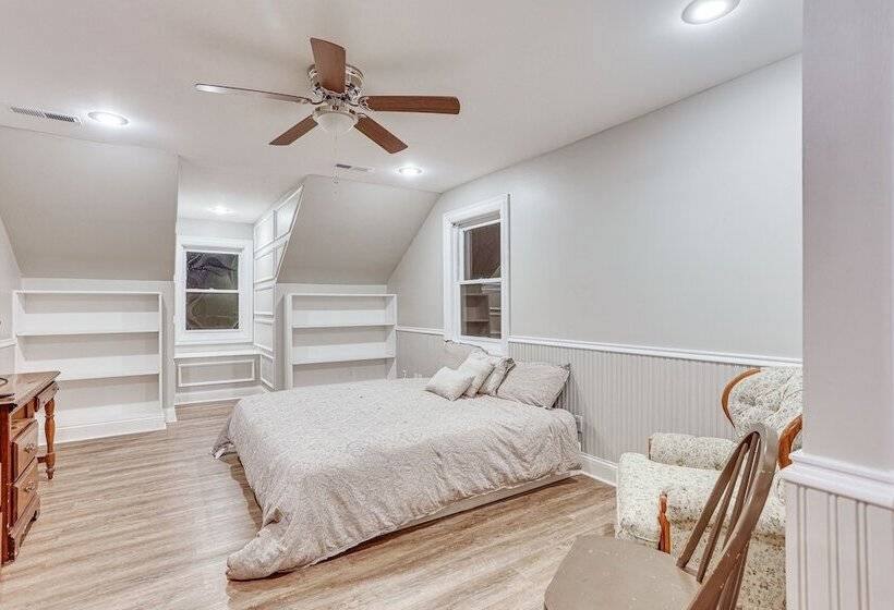 Shelbyville Home   On To The Bourbon Trail!