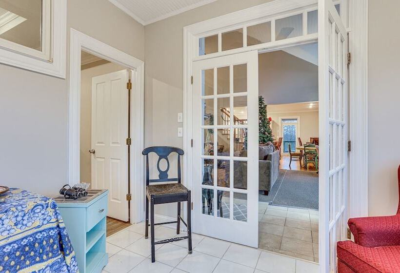 Shelbyville Home   On To The Bourbon Trail!