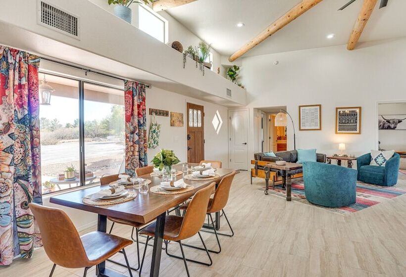 Sierra Vista Home W/ Private Pool & Game Room