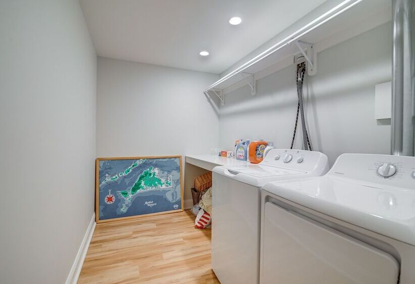 Spacious Edgartown Home W/ Pool, Game Room & Gym!