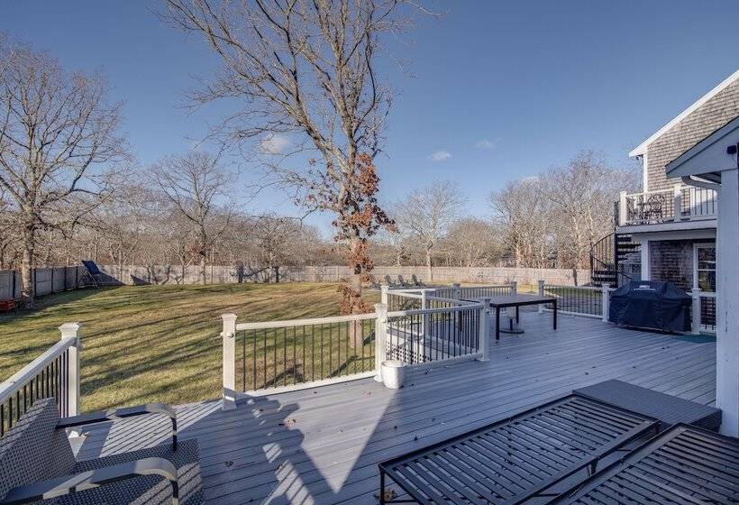 Spacious Edgartown Home W/ Pool, Game Room & Gym!