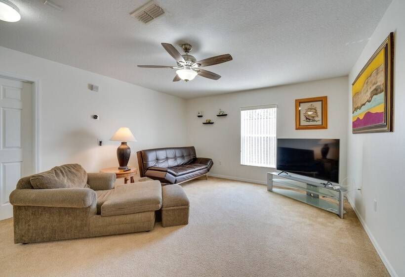 Spacious Kissimmee Villa W/ Private Pool & Hot Tub