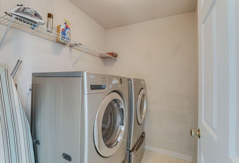 Spacious Lawrenceville Retreat W/ Fireplace + Deck