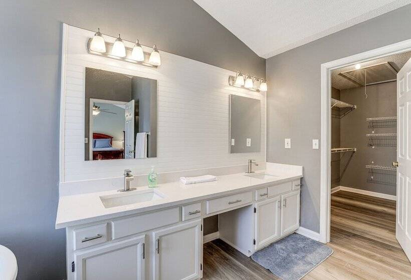 Spacious Lawrenceville Retreat W/ Fireplace + Deck