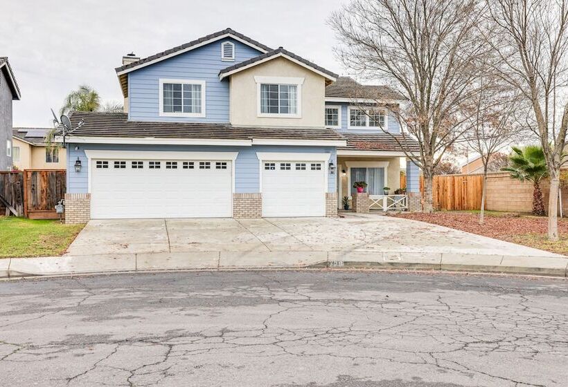 Spacious Los Banos Home W/ Patio   Dogs Welcome!