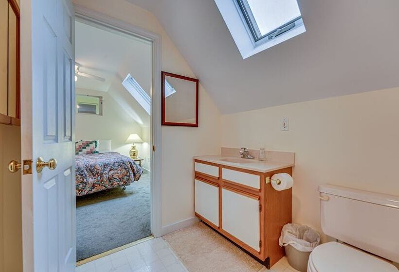 Spacious Ludlow Hideaway < 1 Mi To Okemo Mountain!