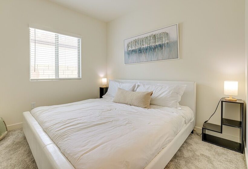 Spacious Maricopa Vacation Home ~ 4 Mi To Downtown