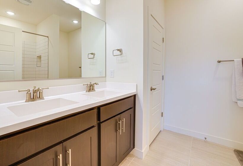 Spacious Maricopa Vacation Home ~ 4 Mi To Downtown