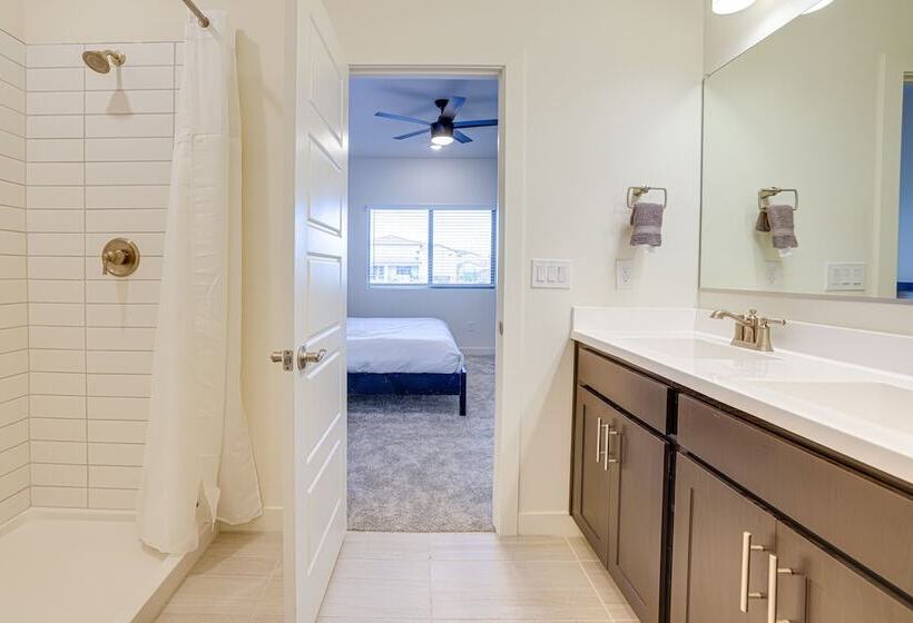 Spacious Maricopa Vacation Home ~ 4 Mi To Downtown