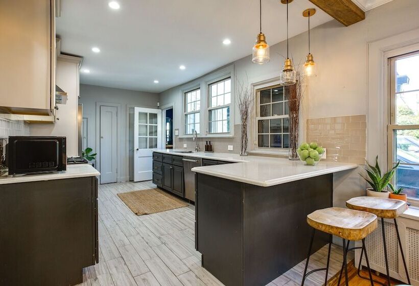 Spacious New Jersey Home: Pool & Fire Pit!