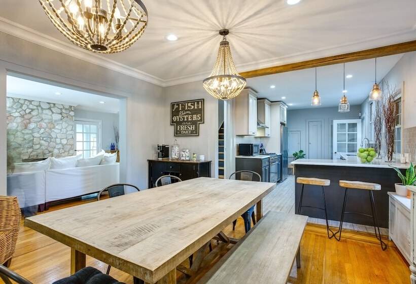 Spacious New Jersey Home: Pool & Fire Pit!