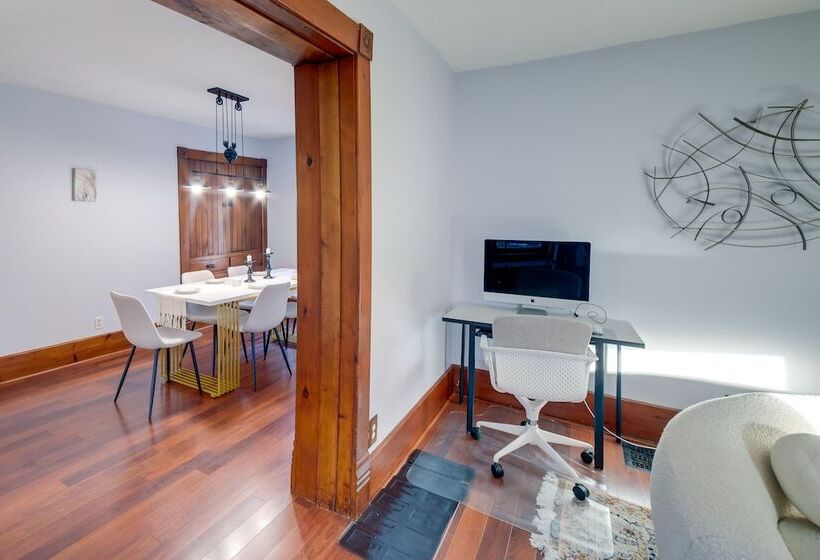 Spacious Rockford Retreat: Walk Downtown!