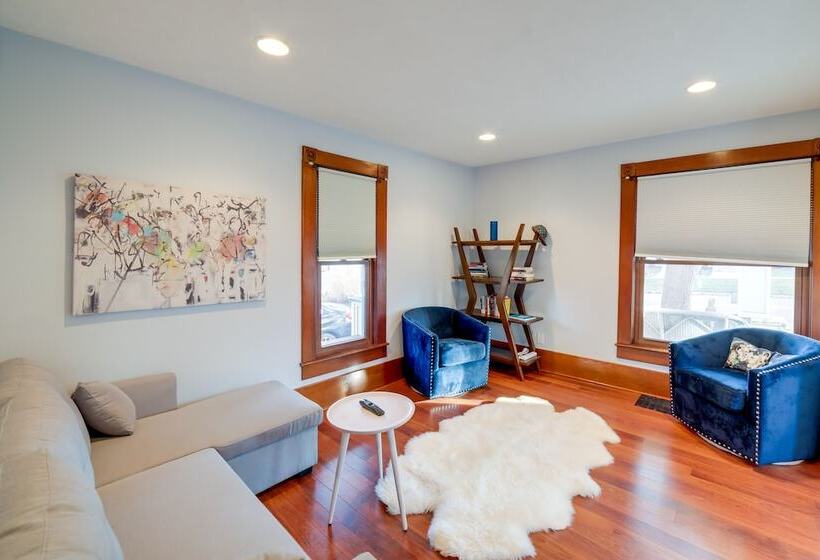 Spacious Rockford Retreat: Walk Downtown!