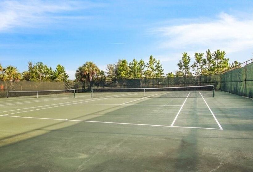 Splash Of Magic At Solterra Resort