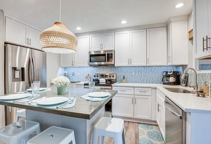 St Augustine Home W/ Deck < Half Mi To Beach!