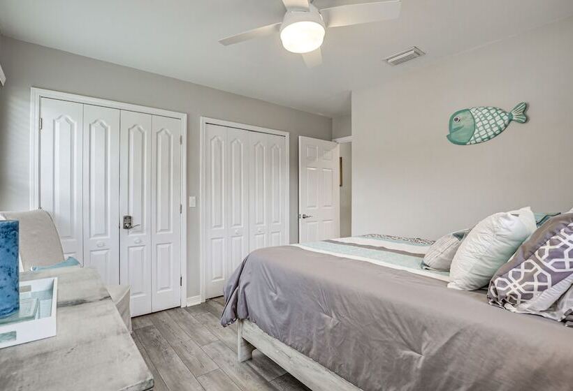 St Augustine Home W/ Deck < Half Mi To Beach!